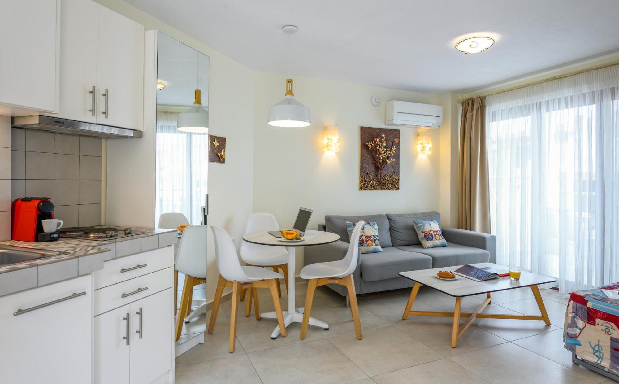 Elpiniki Luxury Apartments Nea Poteidaia Luaran gambar