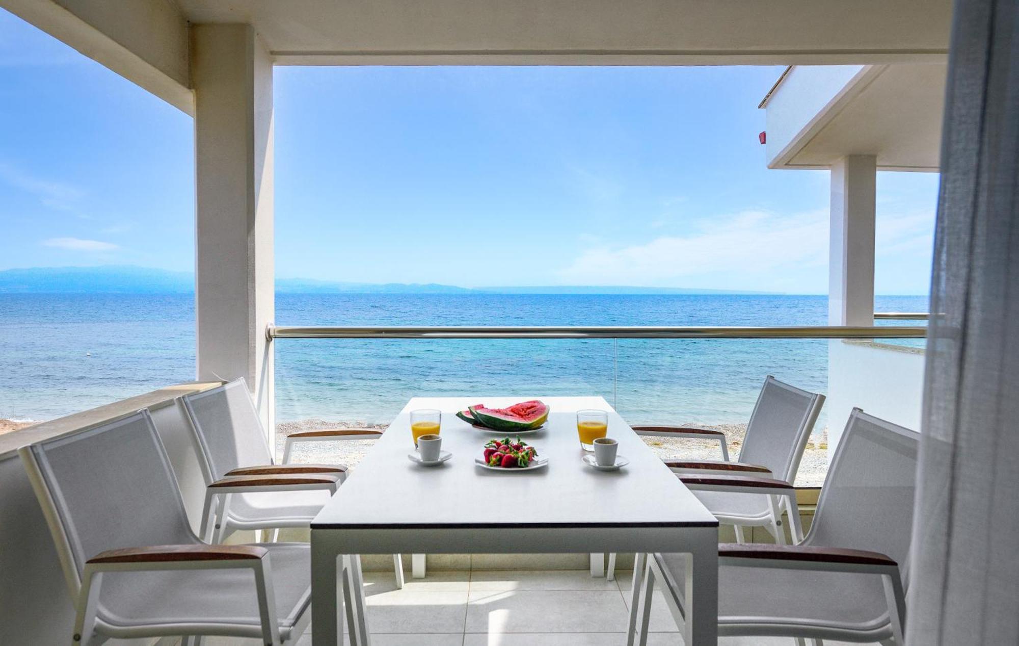 Elpiniki Luxury Apartments Nea Poteidaia Luaran gambar