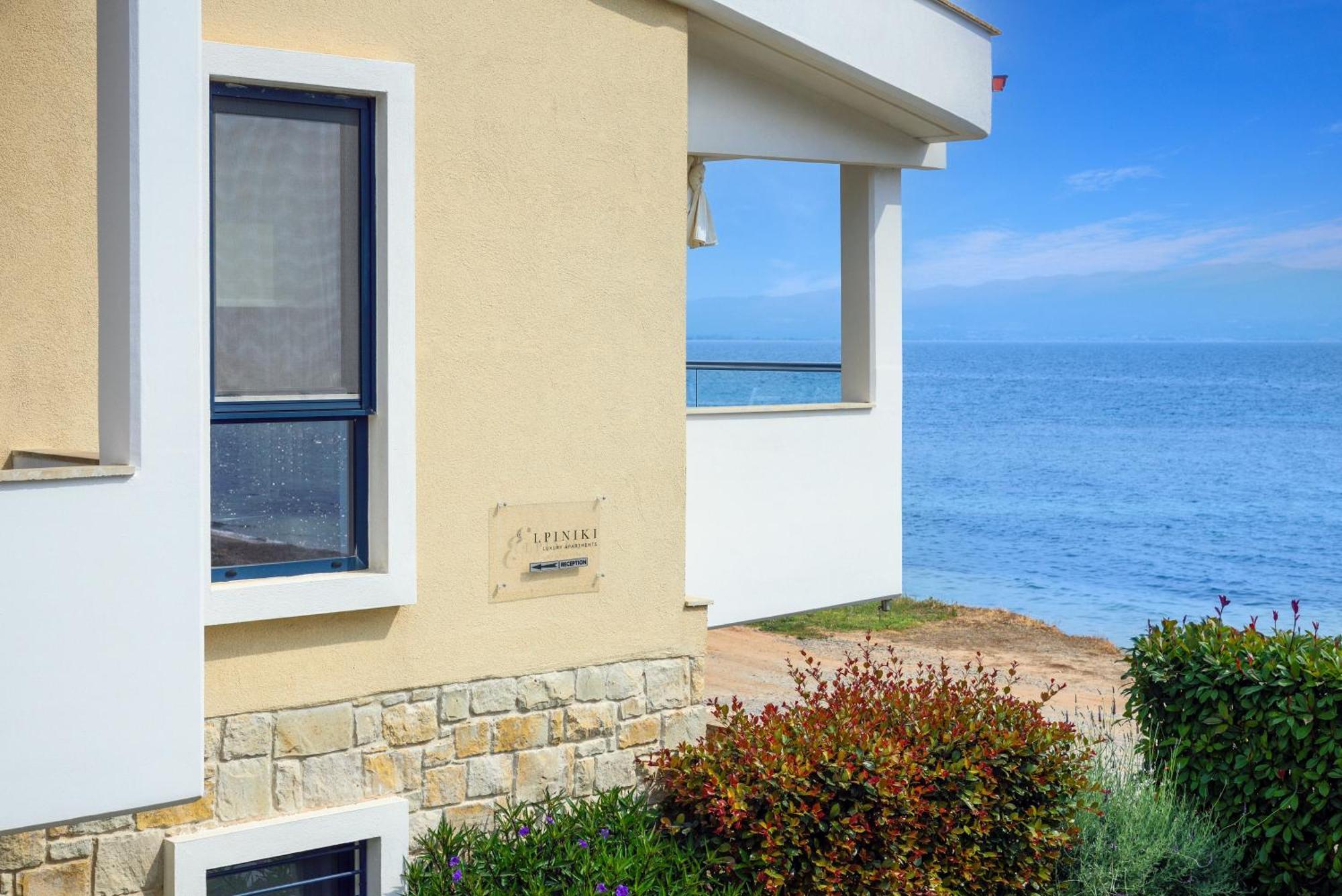 Elpiniki Luxury Apartments Nea Poteidaia Luaran gambar