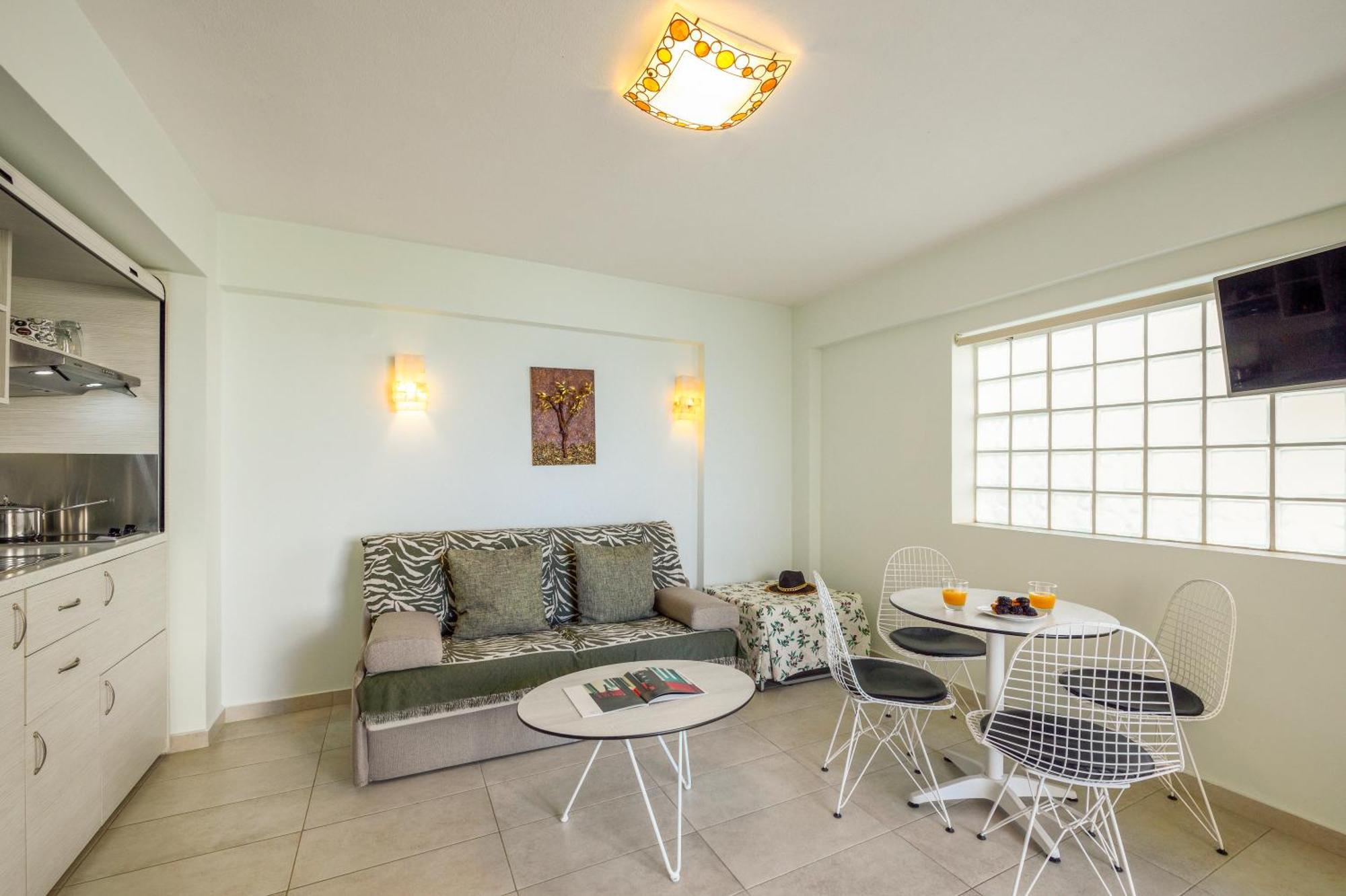 Elpiniki Luxury Apartments Nea Poteidaia Luaran gambar
