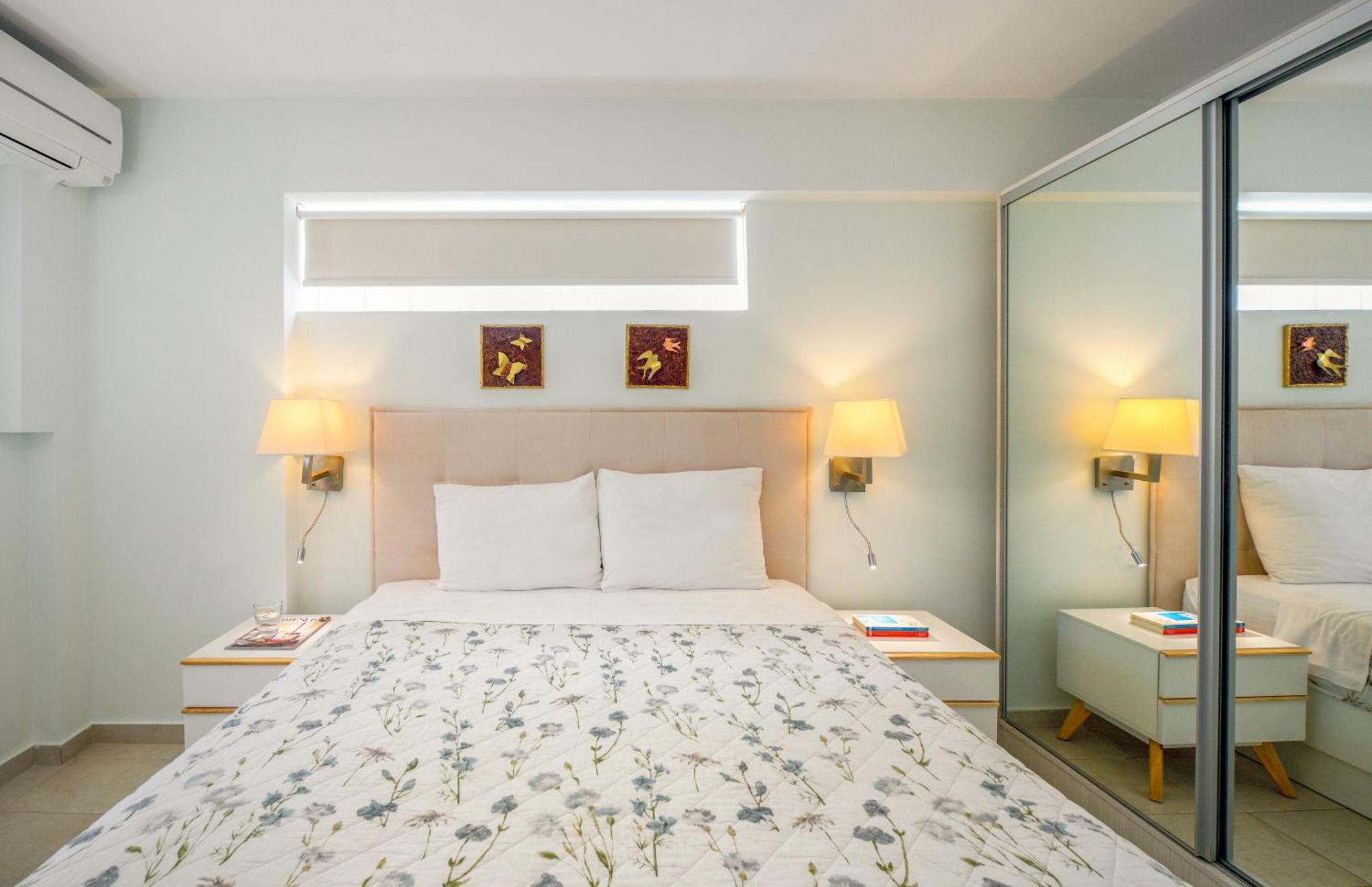 Elpiniki Luxury Apartments Nea Poteidaia Luaran gambar