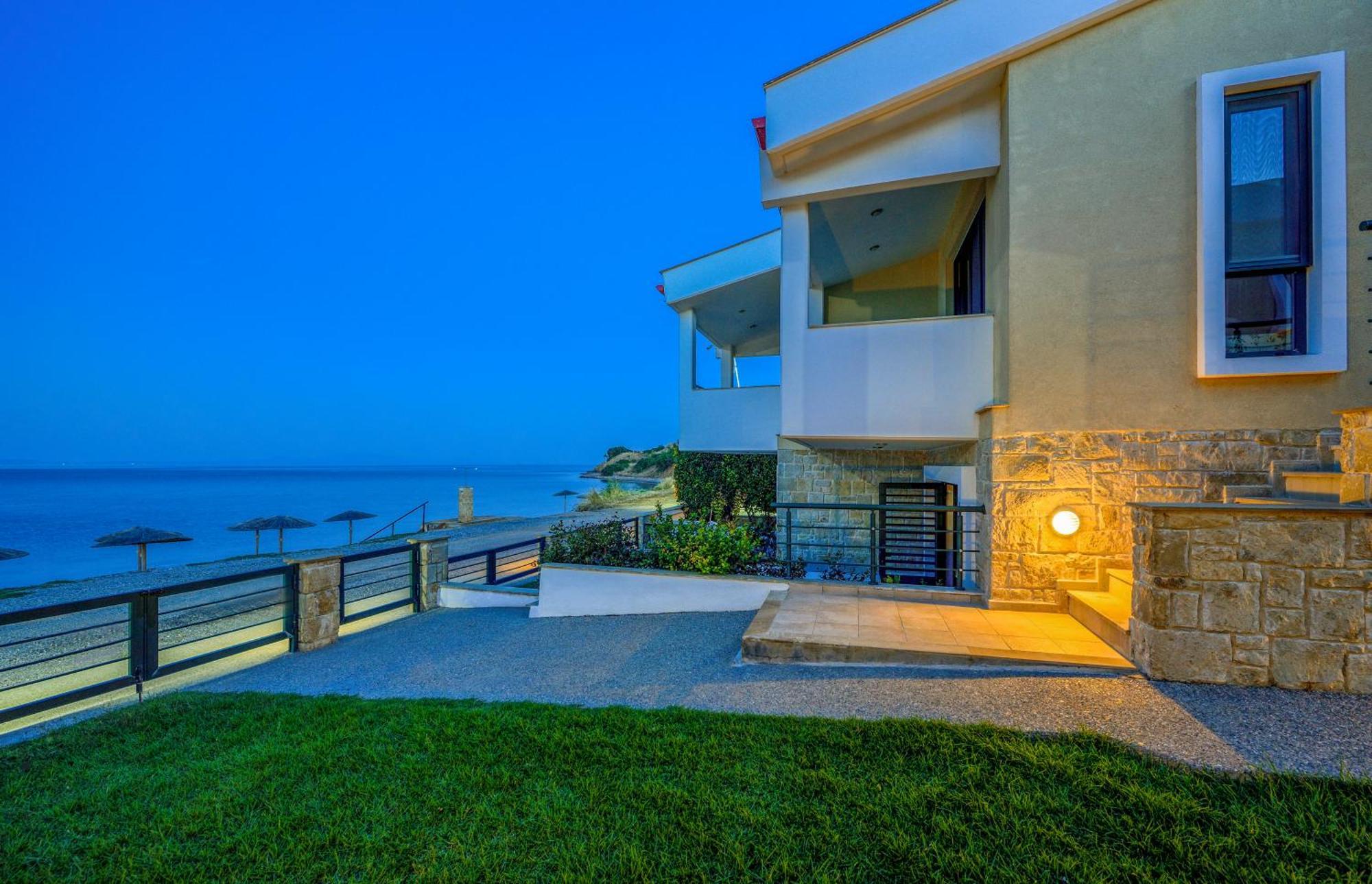 Elpiniki Luxury Apartments Nea Poteidaia Luaran gambar